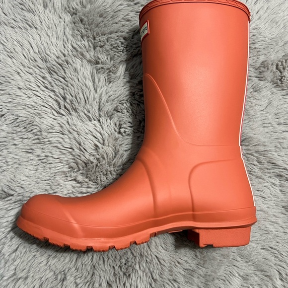 New Hunter Original Short Logo Rain Boots in Red Flurry - Picture 2 of 7